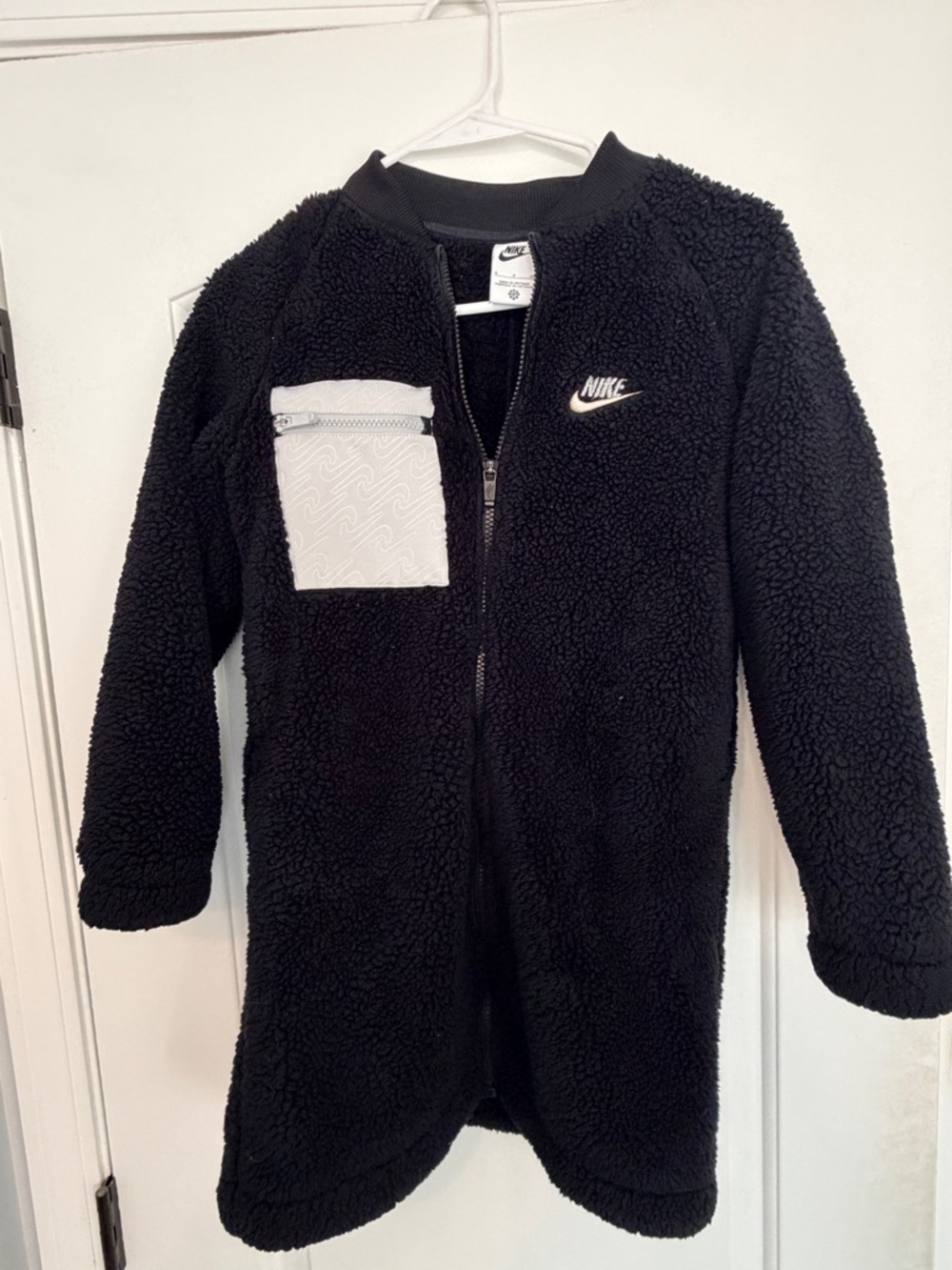 Nike Black Teddy Sherpa Zip Jacket with Light Gray Chest Pocket - Picture 3 of 4